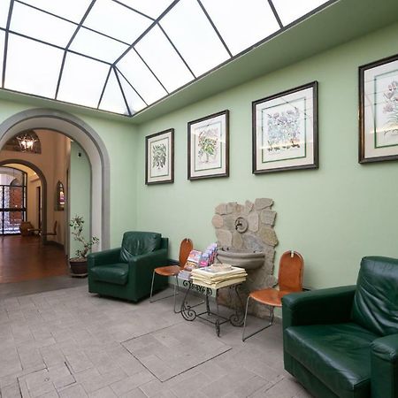 Hotel Benivieni ฟลอเรนซ์ ภายนอก รูปภาพ