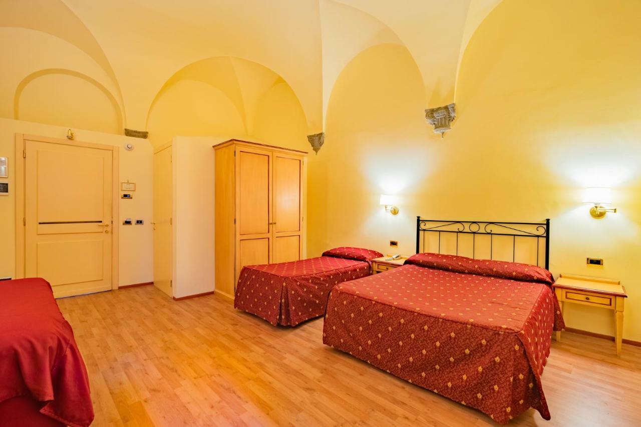 Hotel Benivieni ฟลอเรนซ์ ภายนอก รูปภาพ